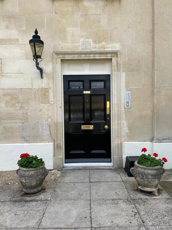 Nordic Regency Apartment チェルトナム エクステリア 写真