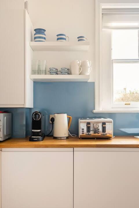 Nordic Regency Apartment チェルトナム エクステリア 写真